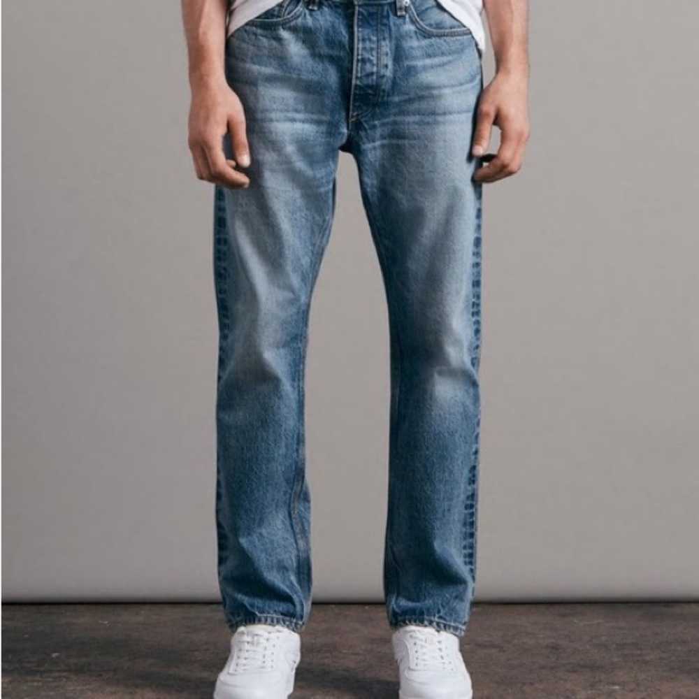 STRAIGHT LEG REPLAY JEANS 👖